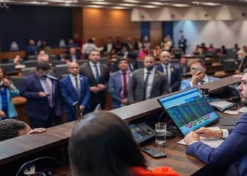 PRESIDENTE DA ALERJ PROPÕE UNIÃO NACIONAL DE FORÇAS EM PROL DA SEGURANÇA NO ESTADO DO RIO.
