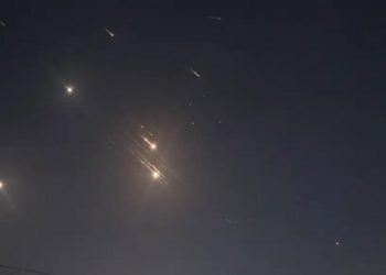 irã ataca israel