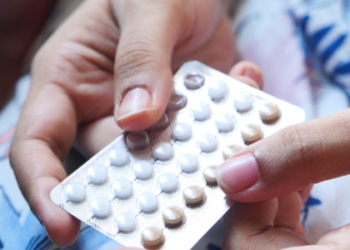 Entenda como os medicamentos circulam pelo corpo, encontram seus alvos e conseguem aliviar a dor.