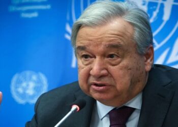Secretário-geral da ONU culpa bilionários e países ricos por mudanças climáticas