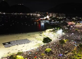 torcida do botafogo comemora titulo