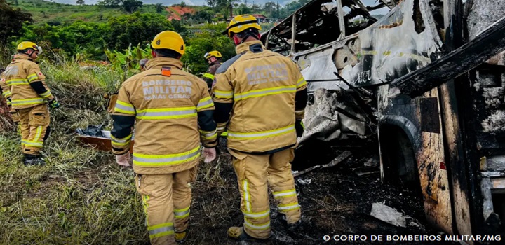 acidente de carro em minas gerais