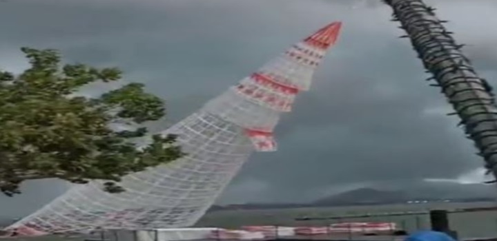 QUEDA DE ÁRVORE DE NATAL EM MARICÁ