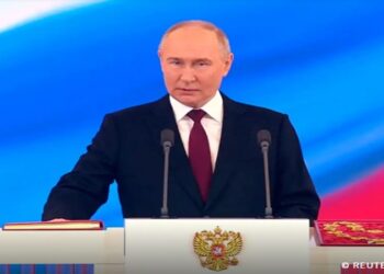 Putin pede desculpas por queda de avião da Azerbaijan Airlines