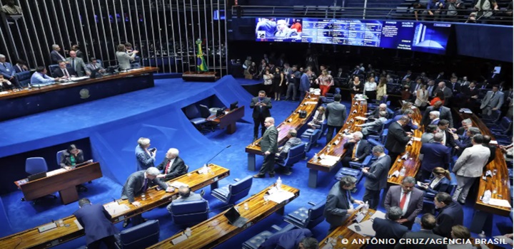 Senado aprova texto-base da reforma tributária