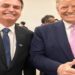 Polícia Federal indica que ex-presidente Jair Bolsonaro agiu de forma 'subordinada a interesses estrangeiros' ao pedir ajuda a advogado de Trump para postar sobre tarifas. Defesa alega surpresa com o indiciamento.
