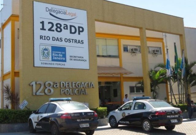 Delegacia de Rio das Ostras-RJ: prisão de mãe adotiva por suspeita de provocar a morte de criança de 7 anos