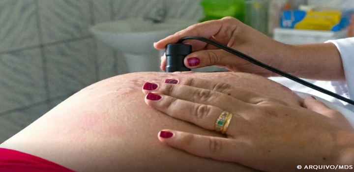 Saúde recomenda cálcio para todas as gestantes para prevenir eclâmpsia
