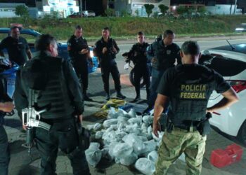 Mulher é presa com 36 kg de drogas na Região dos Lagos: