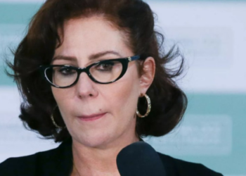 STF formou maioria para condenar Carla Zambelli (PL-SP) a 5 anos e 3 meses de prisão e cassação do mandato. Julgamento aguarda vista de Nunes Marques. Veja detalhes.