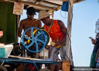 Prefeitura de Salvador e Ambev são acusadas de trabalho escravo em carnaval