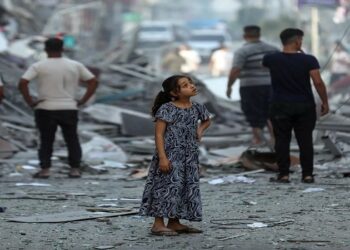 Em quase dois anos de guerra em Gaza, 20 mil crianças foram mortas e milhares ficaram feridas ou incapacitadas. Relatório denuncia danos a escolas, hospitais e a dor insuportável das famílias.