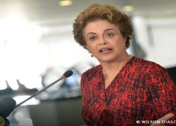 Dilma continua à frente do Banco do Brics por mais 5 anos