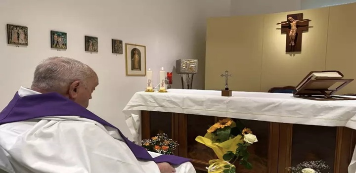 papa franciscp internado