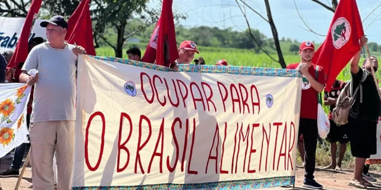 MST: movimento por reforma agrária na cidade de Campos dos Goytacazes-?RJ