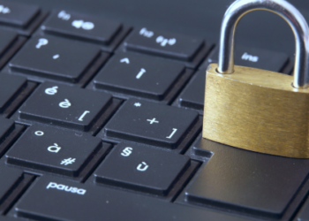Golpes com inteligência artificial, apps maliciosos e ransomware estão entre os riscos que exigem atenção redobrada de usuários e empresas.