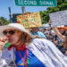 manifestantes contra governo trump
