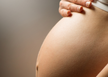 Cresce o número de mulheres que escolhem ser mães após os 40 no Brasil