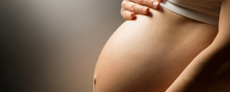 Cresce o número de mulheres que escolhem ser mães após os 40 no Brasil
