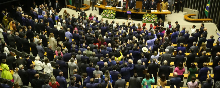 Por decisão do STF, número de deputados federais pode mudar