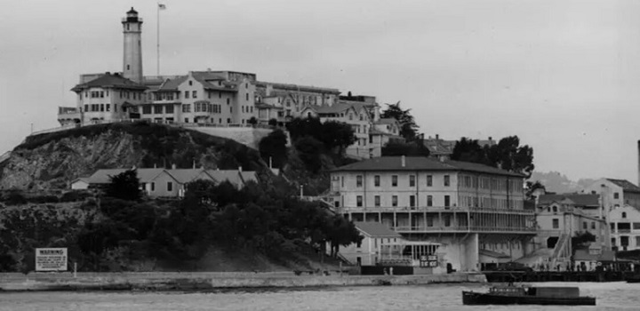 trump prisão de alcatraz