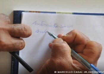 Analfabetismo de pessoas com deficiência é quatro vezes maior no país