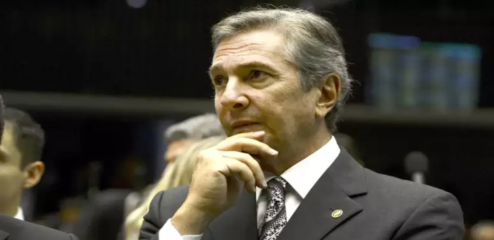 prisão domiciliar de color