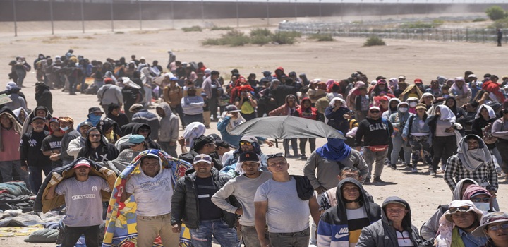 Governo dos EUA oferece US$ 1.000 a imigrantes que deixarem o país voluntariamente
