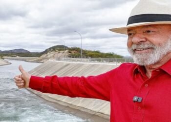 LULA INAUGURA OBRAS NO SERTÃO