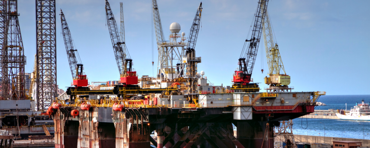 Prefeitura de Macaé oferece 1.132 vagas gratuitas para o curso T-HUET, obrigatório para trabalhar no setor offshore. Inscrições acontecem neste sábado (28).