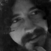 Neste sábado (28), Raul Seixas completaria 80 anos. Descubra como suas canções revolucionaram a música brasileira e seguem vivas.