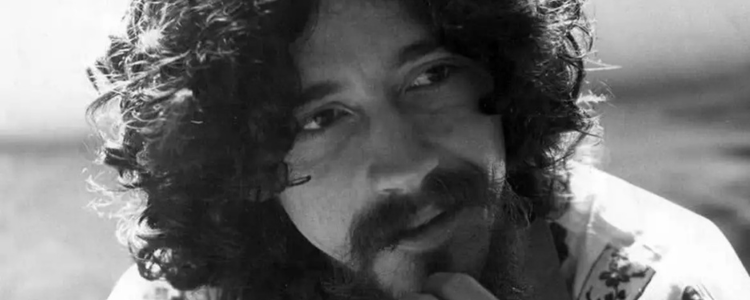 Neste sábado (28), Raul Seixas completaria 80 anos. Descubra como suas canções revolucionaram a música brasileira e seguem vivas.