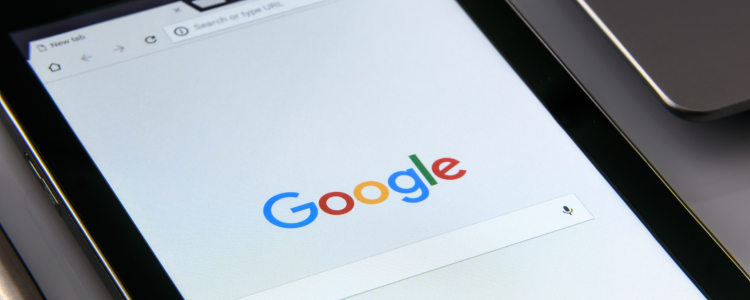 Google informa ao STF que não tem como fornecer dados sobre quem publicou a minuta do golpe. Empresa alega que conteúdo está hospedado em site de terceiros e não recebeu URL específica.