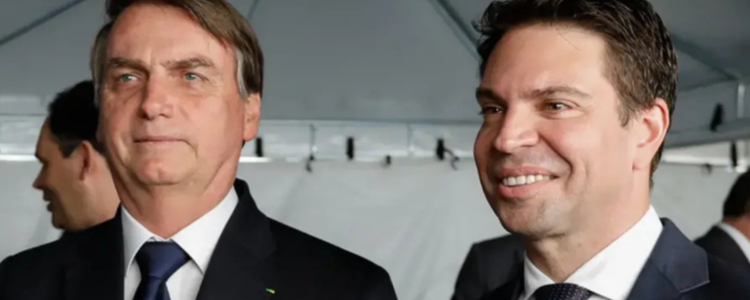 PF indicia Bolsonaro e aliados por uso ilegal do software espião na Abin