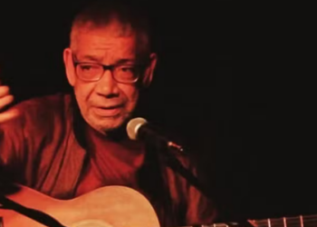 Morre aos 78 anos o músico Hélio Delmiro, referência do jazz e da música instrumental no Brasil. Artista acompanhou grandes nomes da MPB e gravou discos históricos.