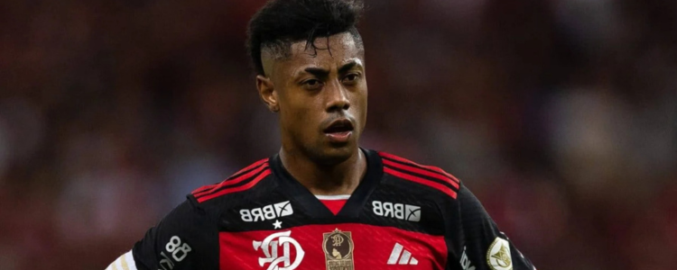 O atacante Bruno Henrique, do Flamengo, foi denunciado pelo MPDFT por suspeita de envolvimento em esquema de apostas esportivas. Ele é acusado de forçar cartão amarelo para favorecer familiares apostadores.