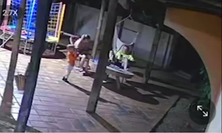 Uma criança de 2 anos matou acidentalmente a mãe com arma do pai em Rio Verde (MS). Caso é tratado como homicídio culposo e omissão de cautela.