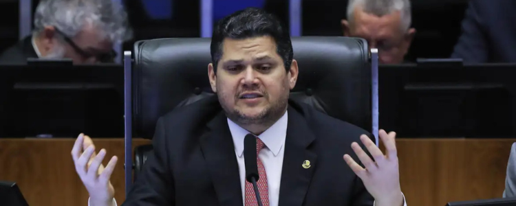 CPMI do INSS é instalada no Congresso para investigar fraudes em descontos de aposentadorias. Comissão terá 180 dias e pode apurar prejuízo de até R$ 3 bilhões.