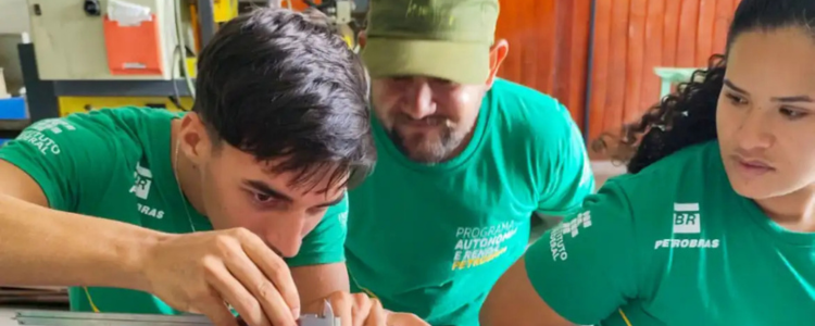 A Secretaria de Proteção e Defesa Animal de Macaé promove feira de adoção de cães e gatos neste sábado (5). Saiba como participar e dar um lar responsável a um pet.