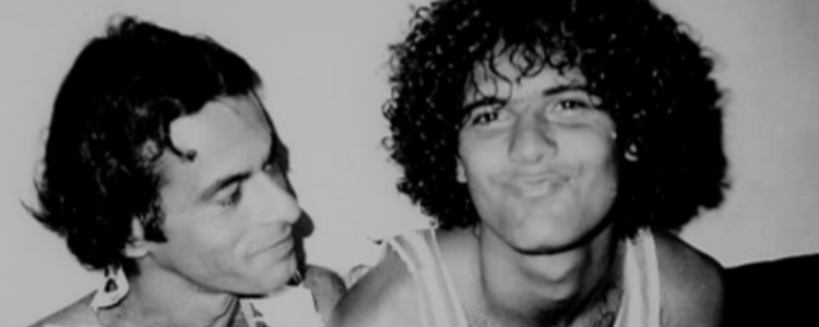 No dia 7 de julho, o Shopping Leblon celebra os 35 anos da partida de Cazuza com o Cazuza Day: shows, bate-papo e visita à exposição "Cazuza Exagerado". Confira a programação!