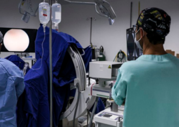SUS inicia mutirão permanente após sucesso de 1,1 mil cirurgias em um dia, com expansão para noites e finais de semana