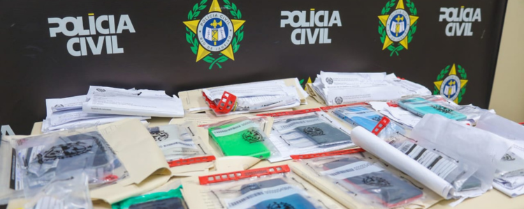 Saiba como recuperar seu celular roubado na Operação Rastreio da Polícia Civil do RJ, que já devolve 1,4 mil aparelhos identificados.