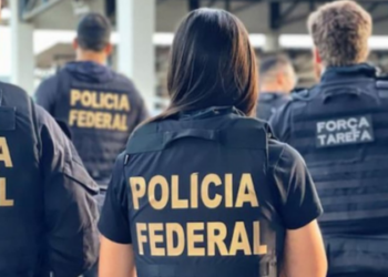 Polícia Federal combate organização que fraudava benefícios sociais no RJ. Operação Fraus já recuperou R$ 74 mil e diversos bens dos investigados.