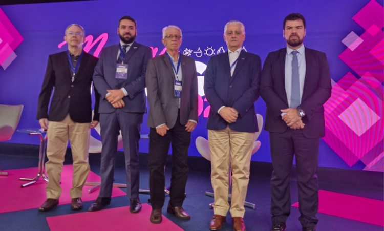 Macaé Energy 2025 reúne lideranças do setor de petróleo e gás no Norte Fluminense. Evento foca em inovação, transição energética e oportunidades para fornecedores.