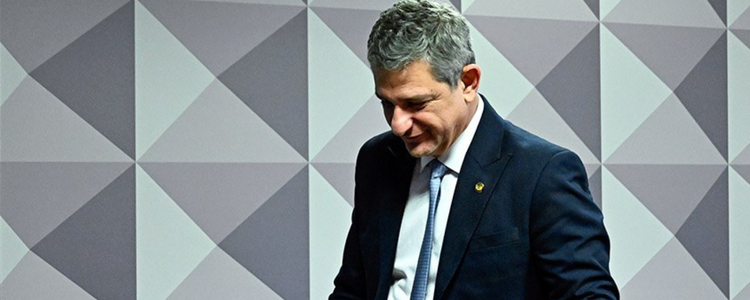 MP aprovada inclui até entregadores por aplicativo; críticas questionam custo-benefício para o trabalhador.