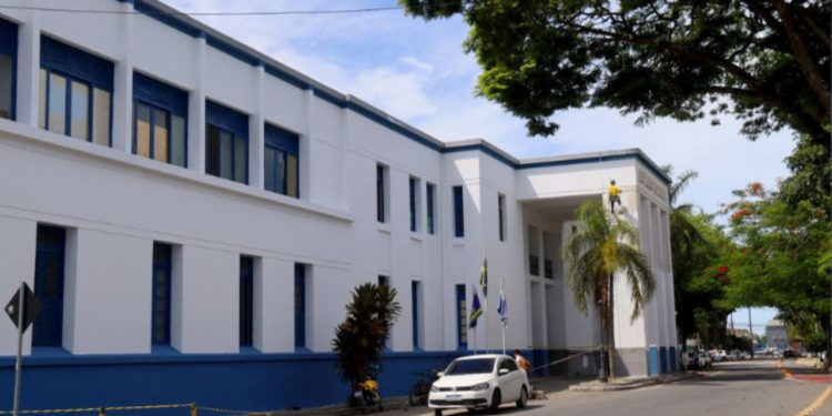 Medida beneficia alunos que tiveram dificuldades em obter declaração de horários dentro do prazo original