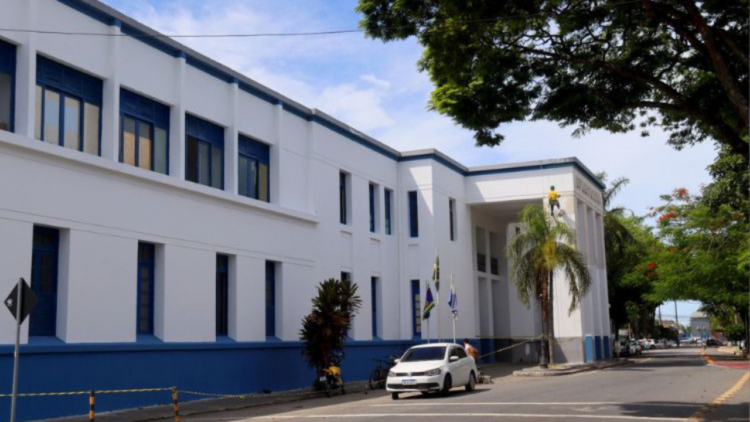 Medida beneficia alunos que tiveram dificuldades em obter declaração de horários dentro do prazo original
