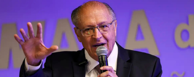 Em coletiva, Alckmin relaciona instabilidade econômica a ações de bolsonaristas. Para ele, grupo age contra interesses nacionais.