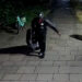 Ator pornô decapita casal e se filma dançando coberto de sangue