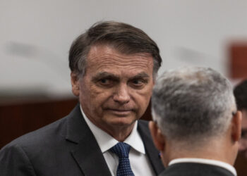 Condenado pelo STF, Jair Bolsonaro pode recorrer a anistia ou indulto para reverter a pena, mas medidas dependem de Congresso ou Presidência e podem ser revistas pelo Supremo.